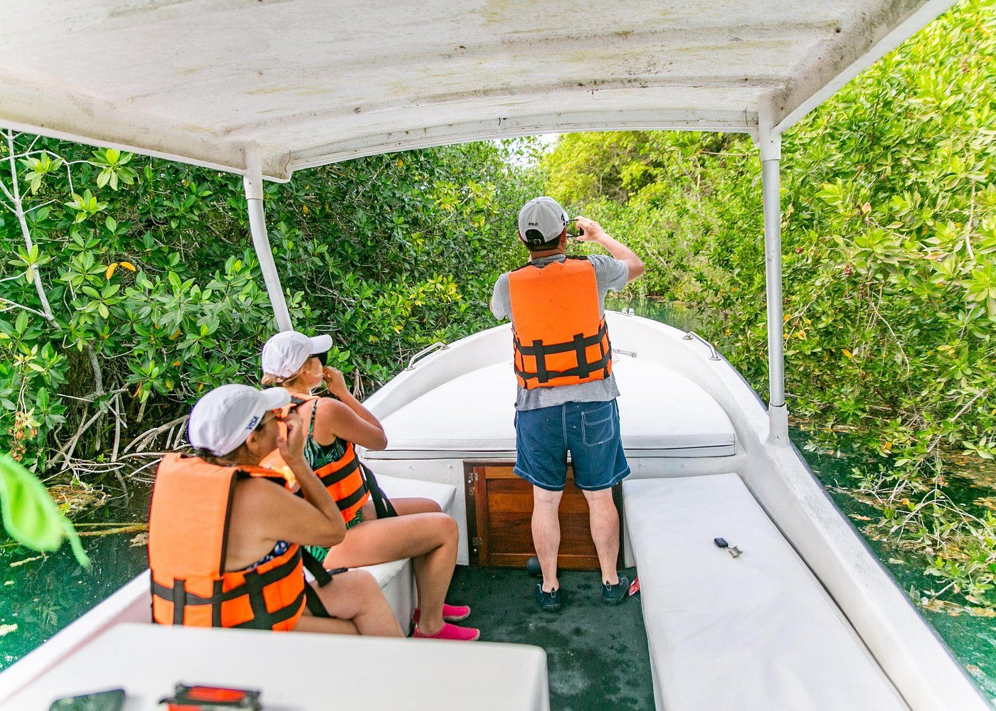 Bacalar Boat Tour — photo 2
