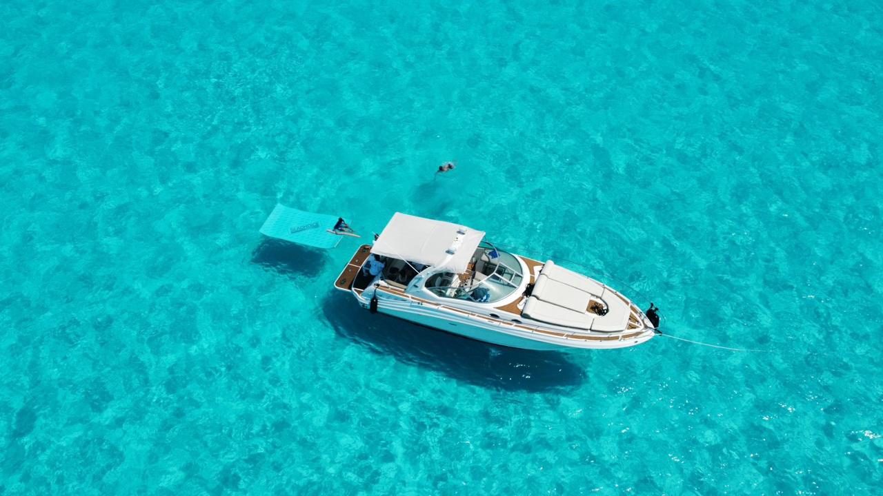 Oasis Yacht